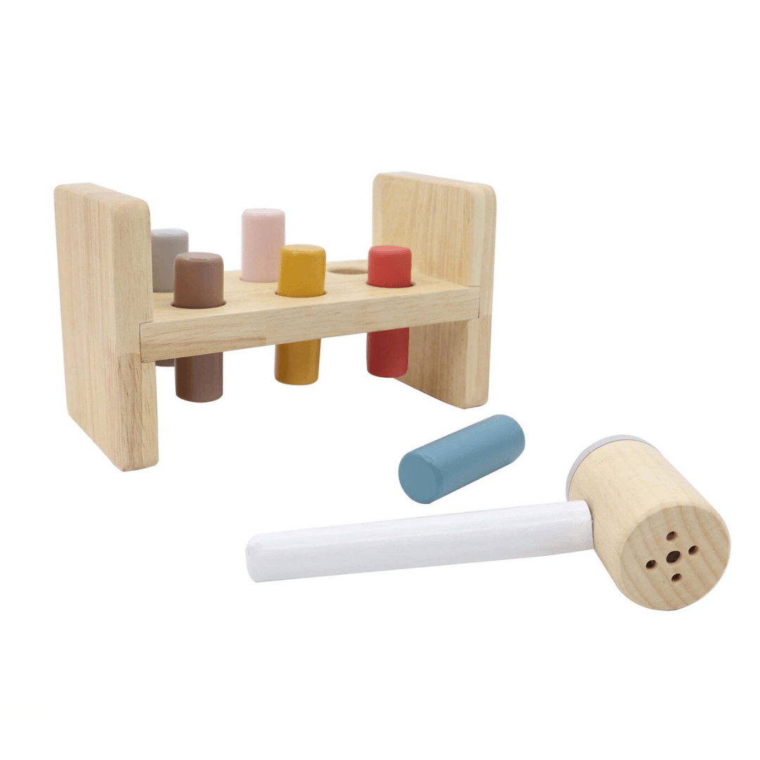 Hammering Bench with Squeaking Hammer